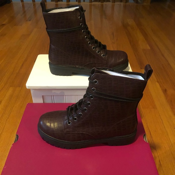 SO Women’s Combat Boots- Size 8-Burgundy Croco - Picture 4 of 13